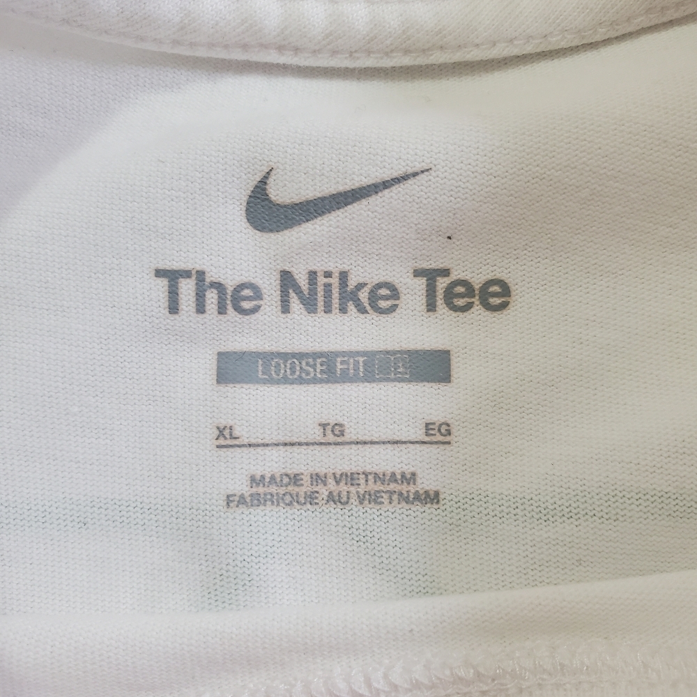 1315 * Nike Sabrina Ionescu Boxy Basketball Graphic Tee Loose Fit White Size XL - Picture 4 of 10